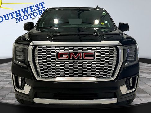 Used 2023 GMC Yukon XL Denali RWD image 2