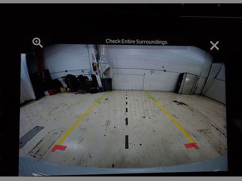 Used 2023 Jeep Grand Cherokee Laredo AWD/4WD image 24