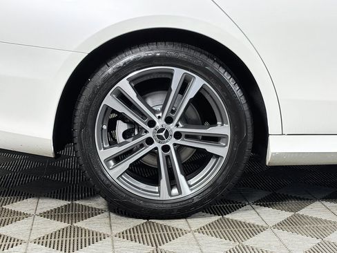 Certified 2021 Mercedes-Benz E 350 4MATIC Sedan image 32