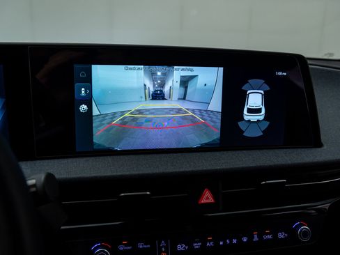 Used 2022 Kia EV6 Wind image 31