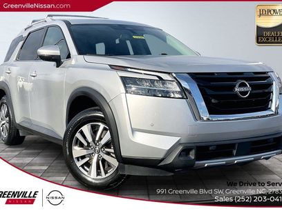 Used 2022 Nissan Pathfinder SL
