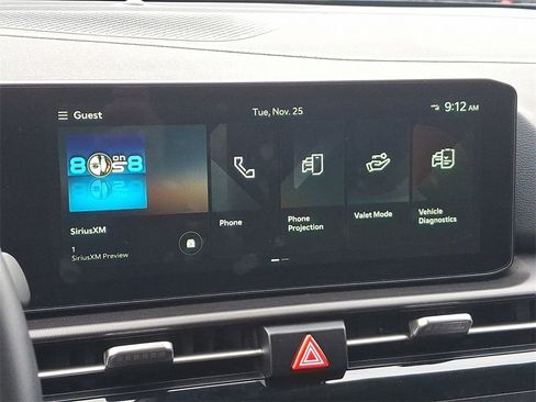 Used 2026 Kia Sportage EX w/ EX Panorama Roof Package image 16