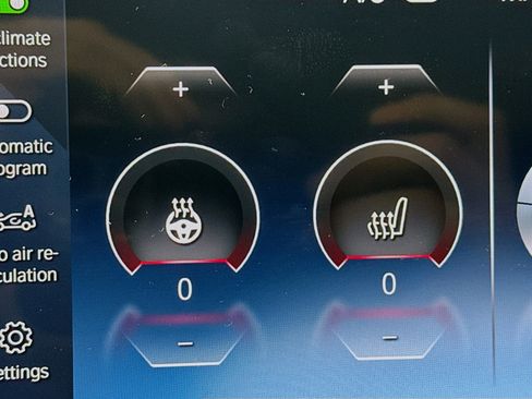 Used 2023 BMW X1 xDrive28i image 4