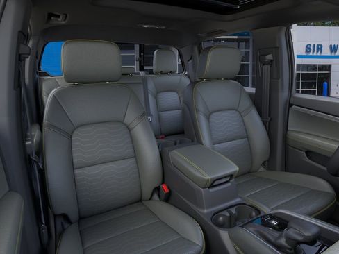 New 2026 Chevrolet Colorado ZR2 w/ Technology Package image 17