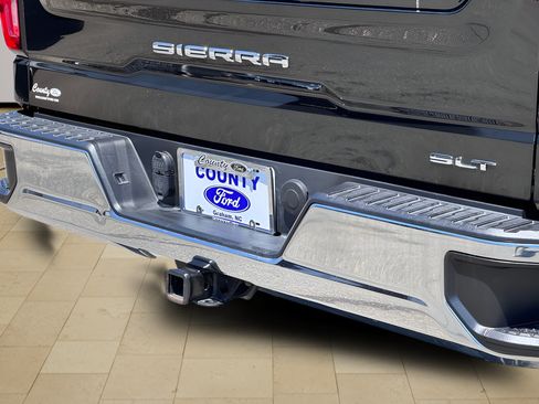 Used 2024 GMC Sierra 1500 SLT AWD/4WD image 38