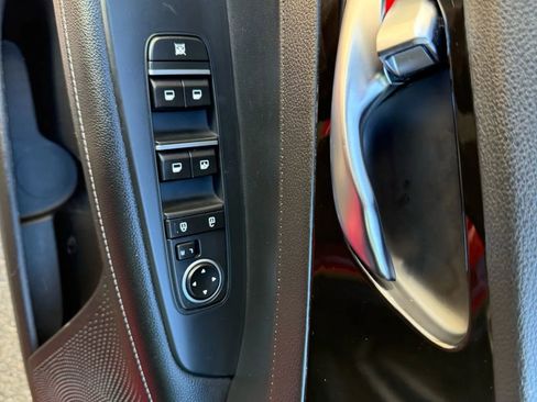 Used 2019 Kia Forte S image 24