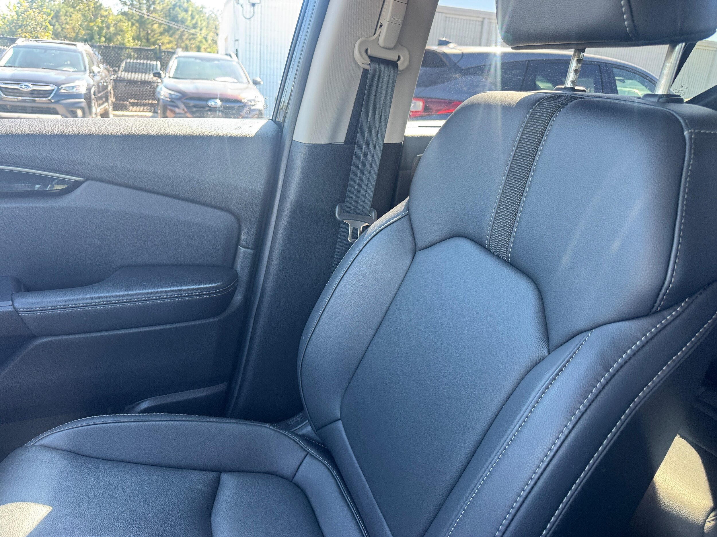 Used 2025 Honda Pilot EX-L image 12