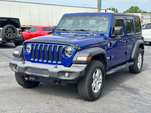 Used 2020 Jeep Wrangler Unlimited Sport S AWD/4WD image 2