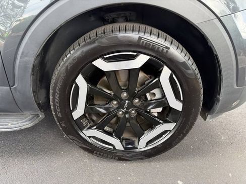 Certified 2024 Kia Telluride S w/ S Sunroof Package AWD/4WD image 44