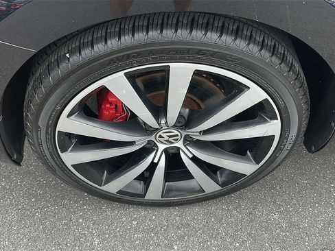 Used 2012 Volkswagen Beetle 2.0T FWD image 12