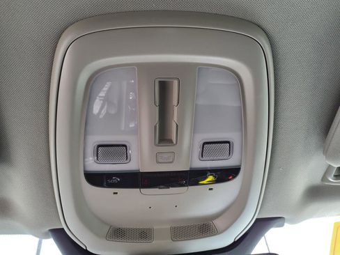 Certified 2025 Volvo XC90 T8 Core w/ Climate Package image 21