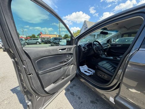 Used 2015 Ford Edge SEL w/ Equipment Group 201A FWD image 9