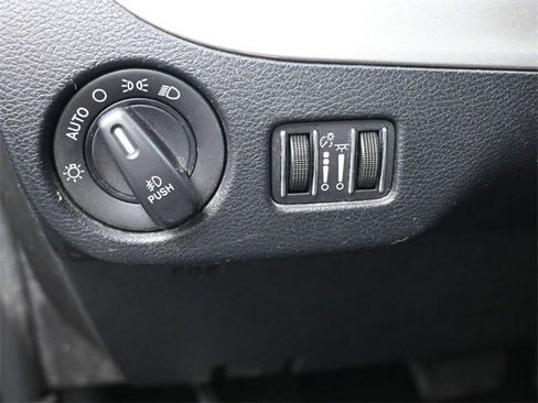 Used 2019 Dodge Grand Caravan GT image 21