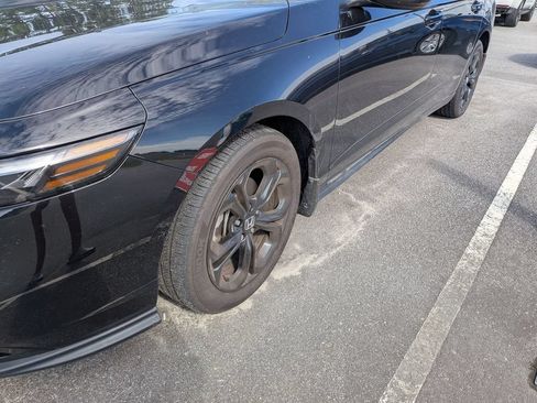 Used 2025 Honda Accord SE image 3