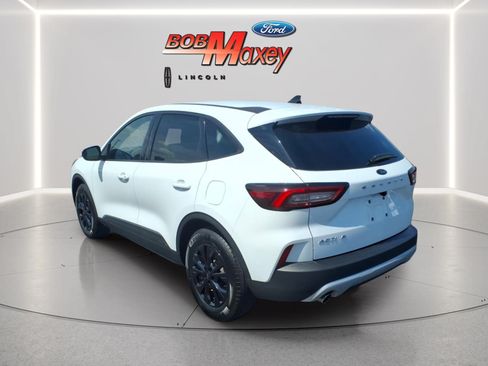 Used 2025 Ford Escape Active FWD image 6