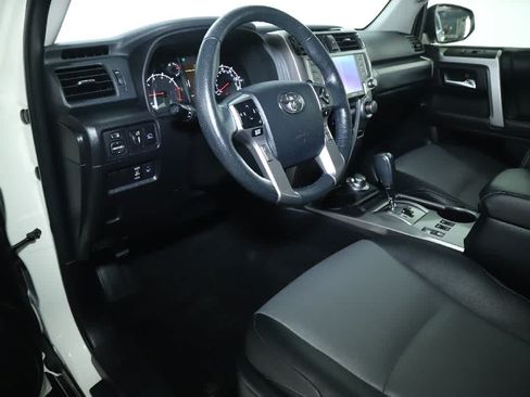 Certified 2023 Toyota 4Runner SR5 Premium w/ Moonroof Package AWD/4WD image 17