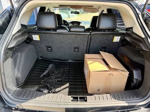 Used 2015 Ford Focus Titanium FWD image 18