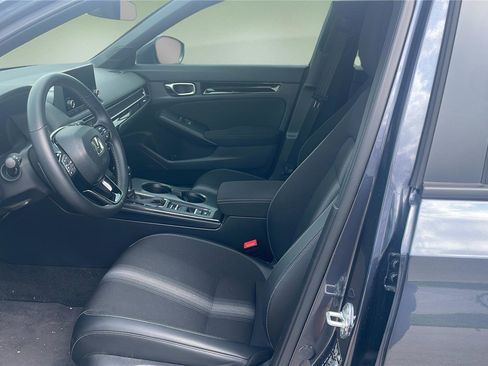 Used 2025 Honda Civic Sport image 12