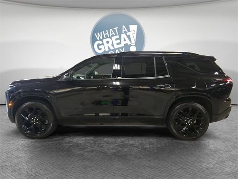 Certified 2024 Chevrolet Traverse RS w/ LPO, Floor Liner Package image 7