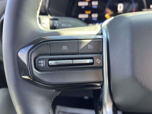 Certified 2024 Chevrolet Colorado ZR2 w/ ZR2 Convenience Package III image 30