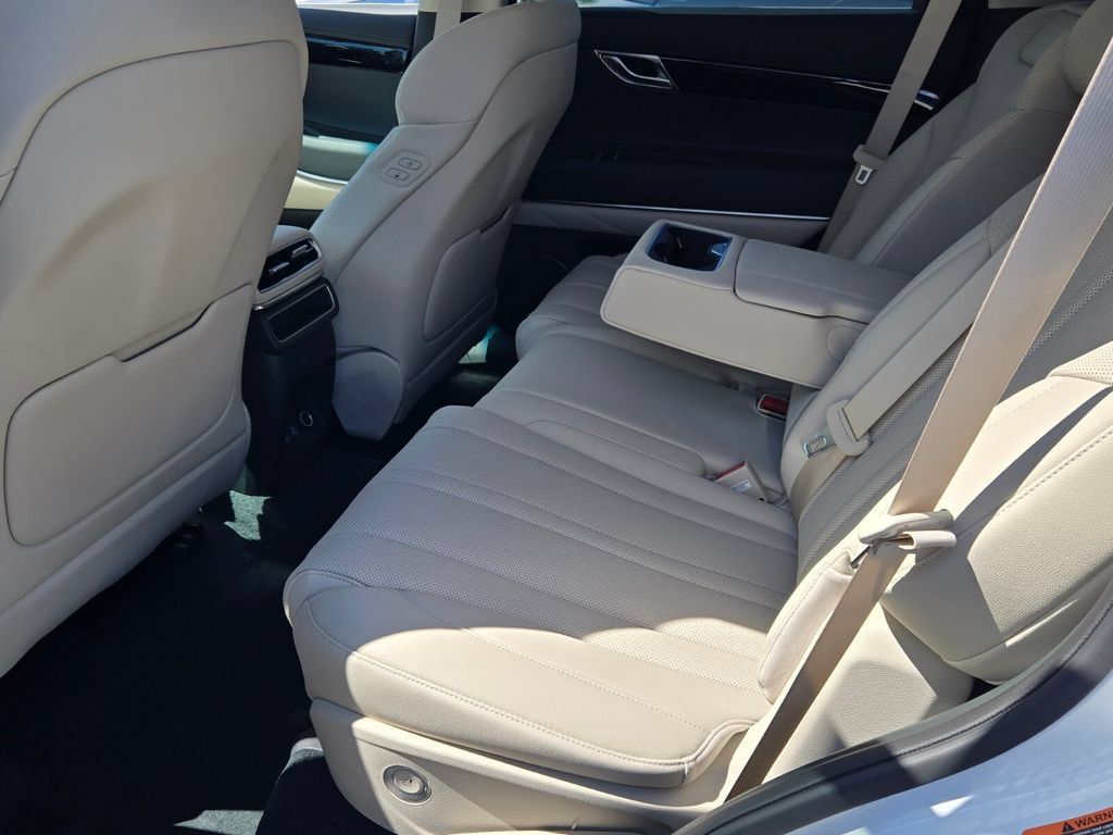 New 2026 Genesis GV80 2.5T RWD image 6