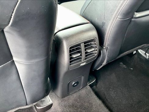 Used 2025 Ford Escape ST-Line Select AWD/4WD image 25