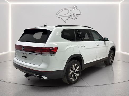 Used 2024 Volkswagen Atlas SE FWD image 5