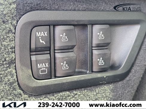Used 2023 BMW X7 xDrive40i AWD/4WD image 13