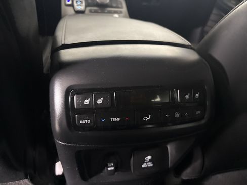 Used 2022 Hyundai Palisade Calligraphy w/ Cargo Package FWD image 24