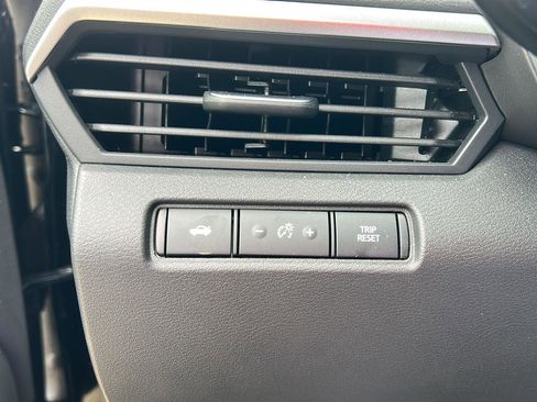 Used 2025 Nissan Altima 2.5 S FWD image 15
