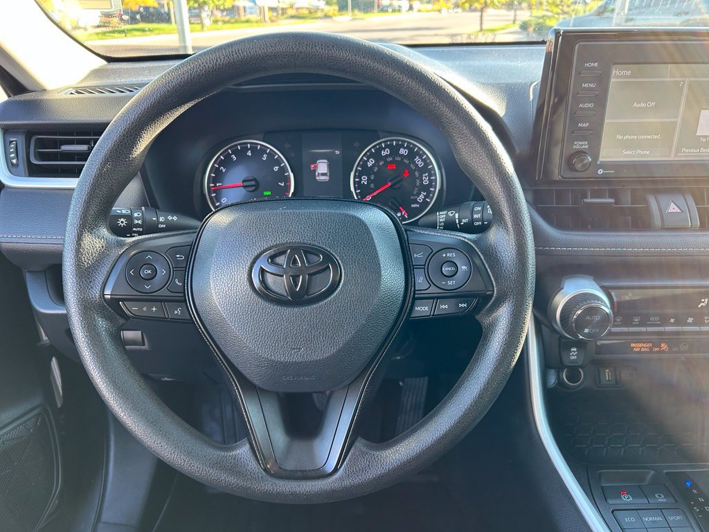 Used 2021 Toyota RAV4 XLE AWD/4WD image 21