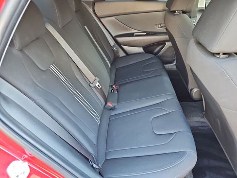 Used 2023 Hyundai Elantra SEL w/ Convenience Package FWD image 17