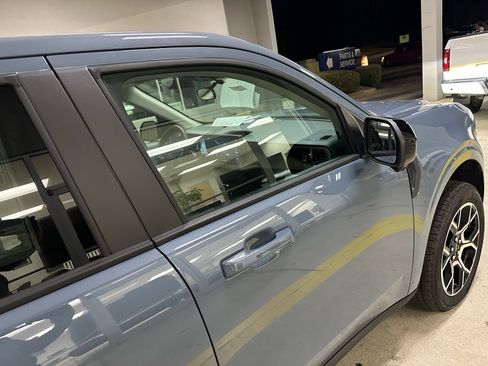 New 2026 Ford Maverick Lariat image 9