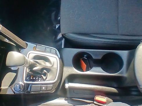 Certified 2025 Kia Seltos S image 21