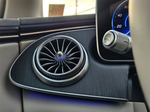 Used 2022 Mercedes-Benz EQS 450+ Sedan w/ Exclusive Trim Package image 31