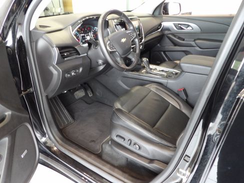 Used 2018 Chevrolet Traverse Premier AWD/4WD image 10