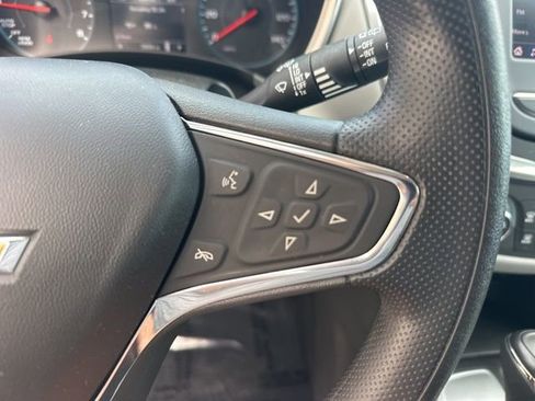 Used 2020 Chevrolet Equinox LS image 23