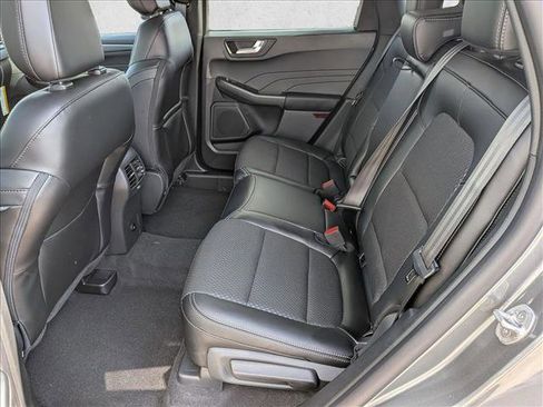 New 2026 Ford Escape SE image 15