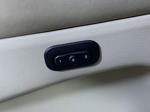 Used 2019 Jeep Grand Cherokee Overland image 21