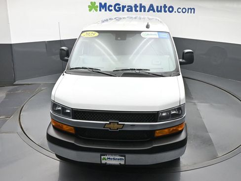 Used 2025 Chevrolet Express 3500 LT w/ LT Preferred Equipment Group RWD image 20