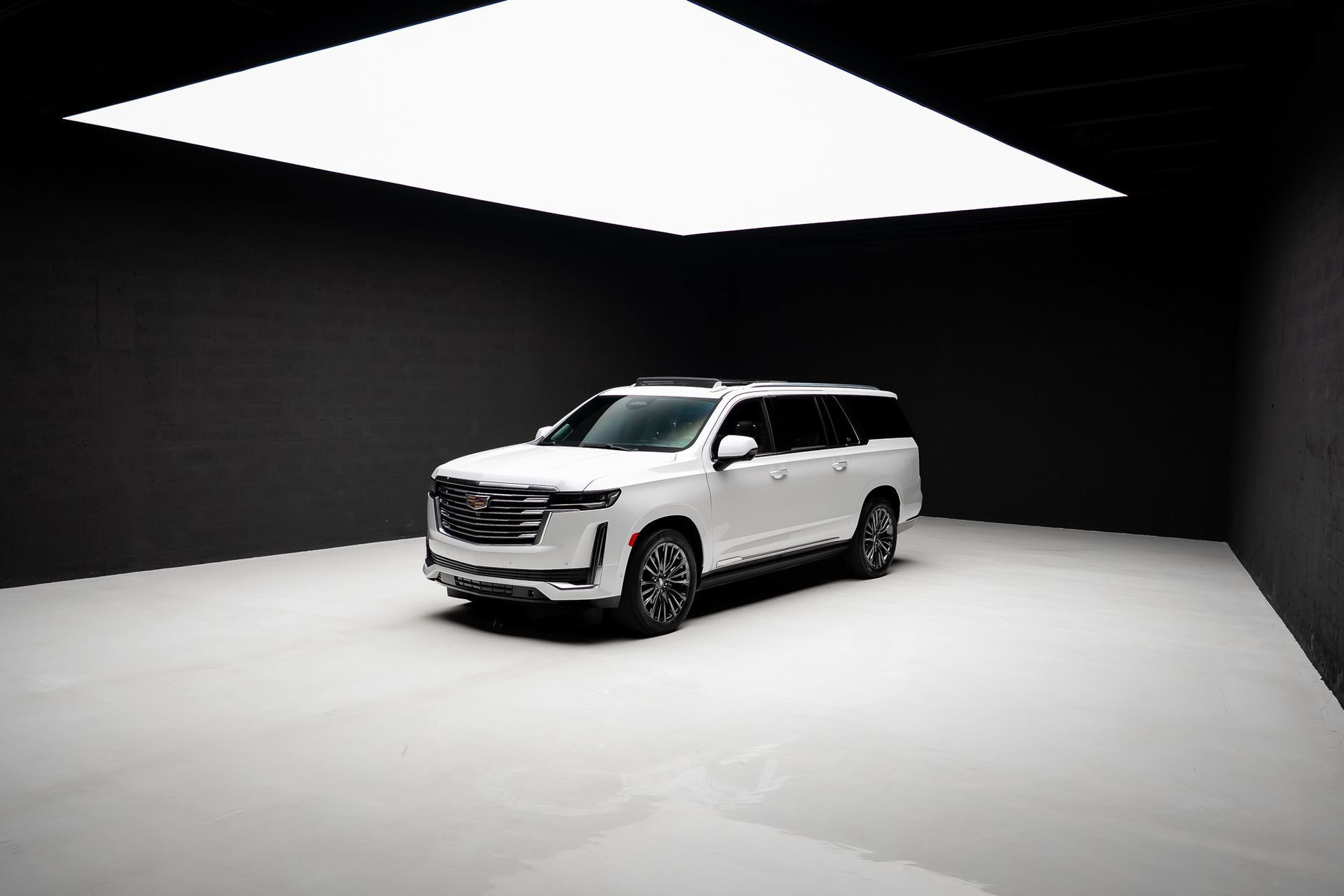 Used 2022 Cadillac Escalade ESV Premium Luxury Platinum w/ LPO, Floor Liner Package AWD/4WD image 84