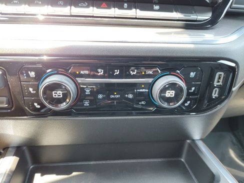 Used 2024 Chevrolet Silverado 1500 High Country w/ High Country Premium Package AWD/4WD image 55