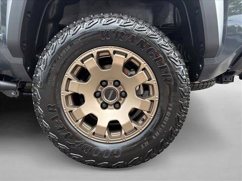 New 2026 Toyota Tacoma 4x4 Double Cab Hybrid image 9
