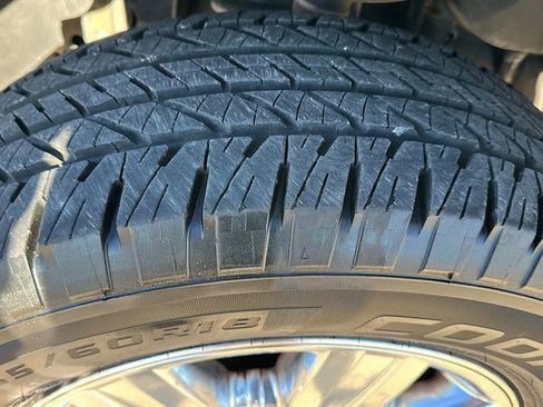 Used 2011 Ford F150 XLT w/ XLT Chrome Pkg image 9