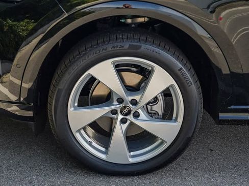 New 2025 Audi Q5 Premium Plus image 10