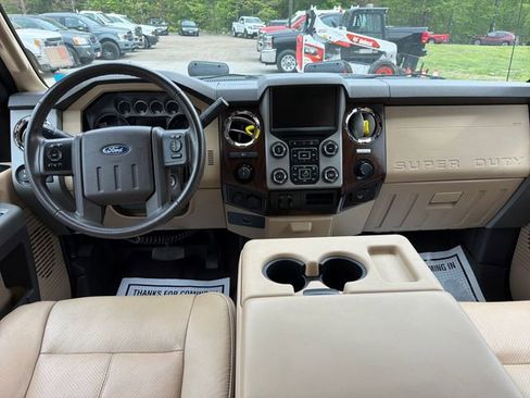 Used 2016 Ford F350 Lariat w/ Lariat Interior Package AWD/4WD image 14