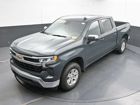 Used 2025 Chevrolet Silverado 1500 LT AWD/4WD image 40