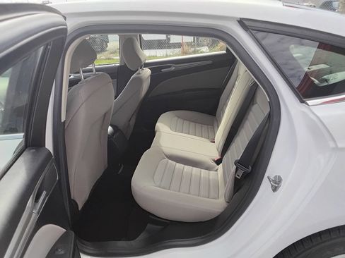 Used 2020 Ford Fusion S image 10