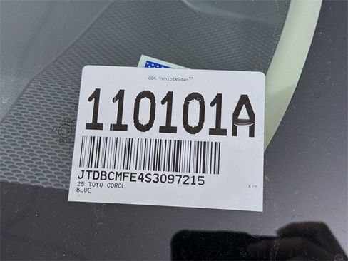 Certified 2025 Toyota Corolla LE image 31