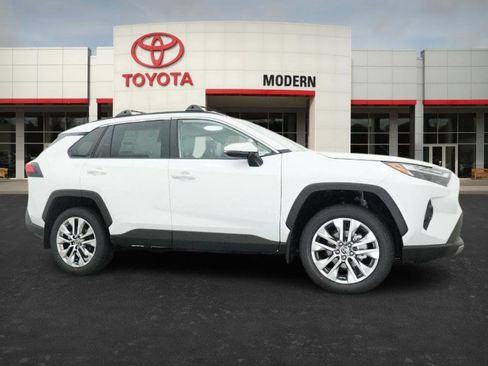 New 2025 Toyota RAV4 Limited image 28